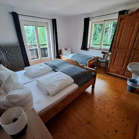 Hoerhager, * Fuegen